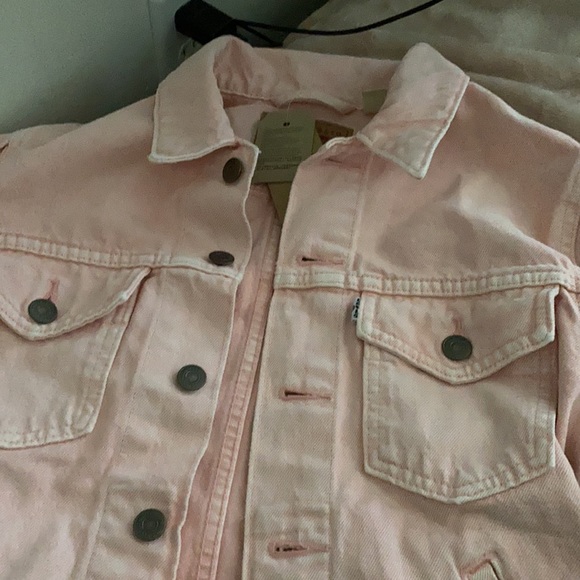 Levi jean jacket, size m, pink, good condition, never been worn, still has tag. - Picture 5 of 5